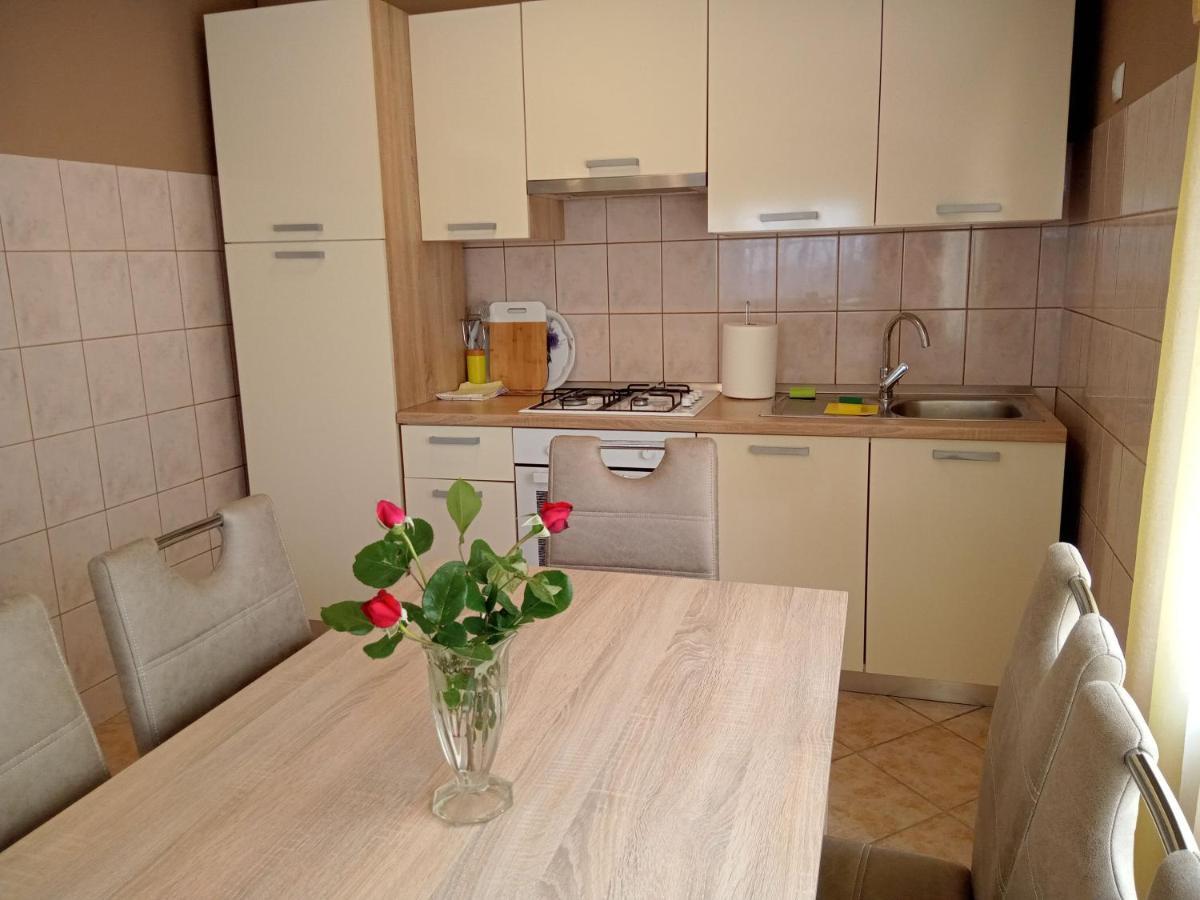 Apartman Tomic Apartman Korenica Kültér fotó